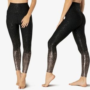 LAST TWO! NWT Beyond Yoga Alloy Ombre Midi Legging